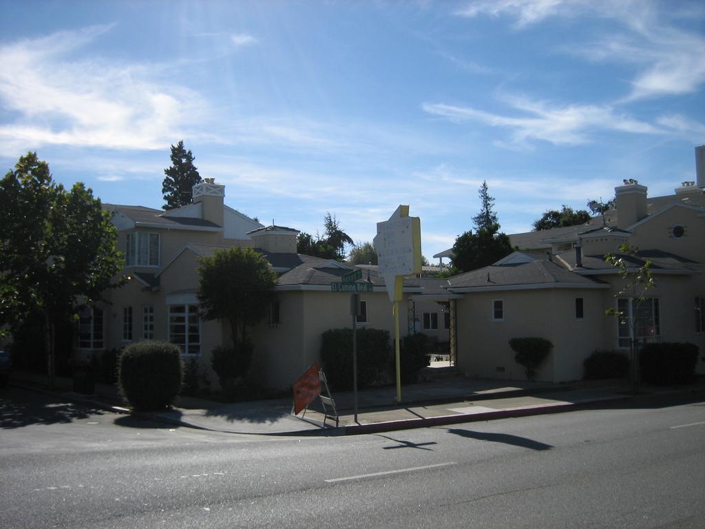 Stanford Inn เมนโลพาร์ก ภายนอก รูปภาพ